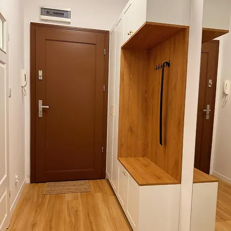 Honey Nook 3 Minutes From The Center ポズナン